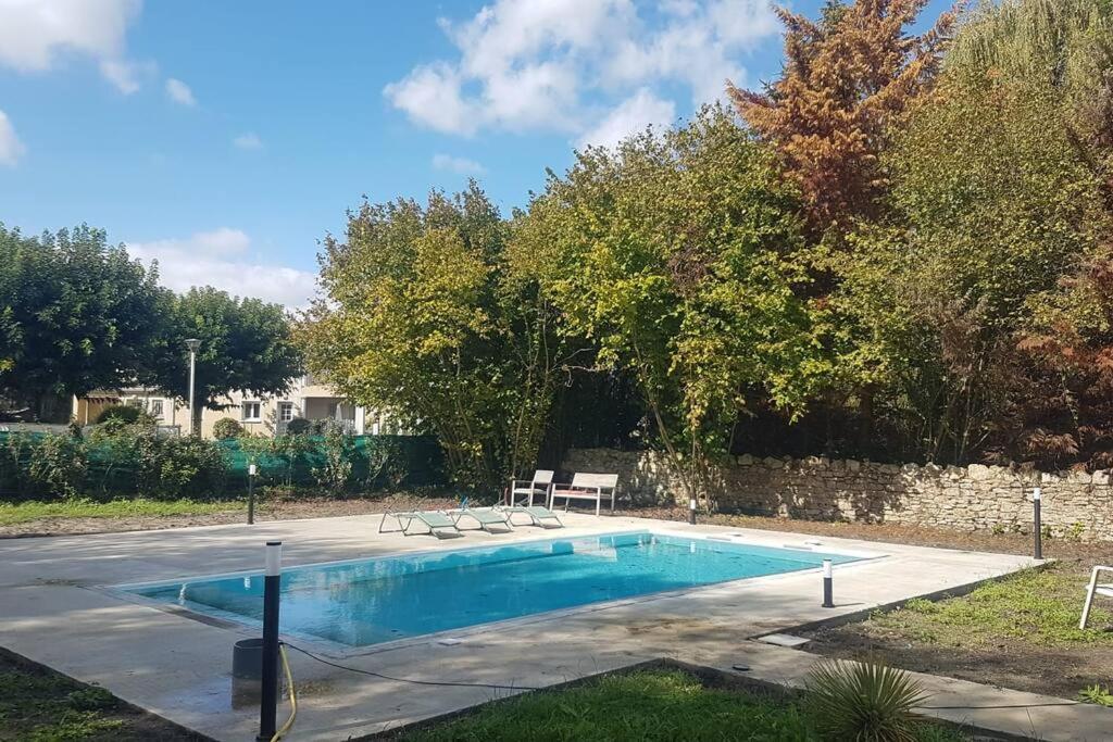 Etauliers Demeure En Pierre Avec Piscine Privee 빌라 외부 사진