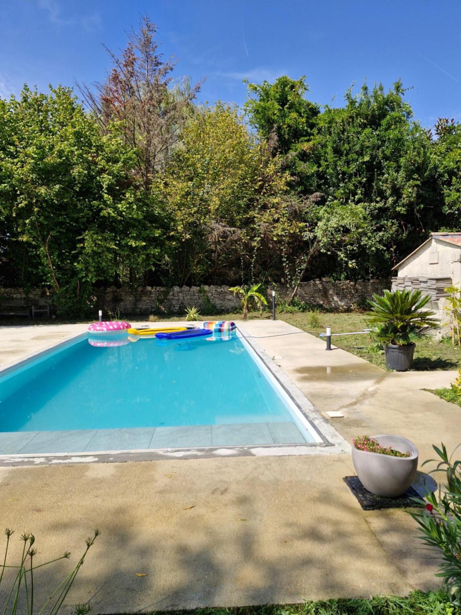 Etauliers Demeure En Pierre Avec Piscine Privee 빌라 외부 사진